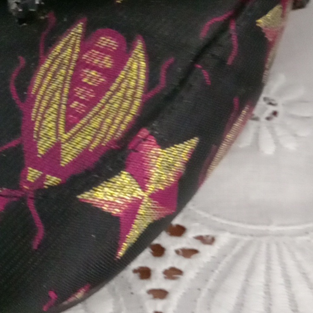 Shoes - Picture 4 of 5